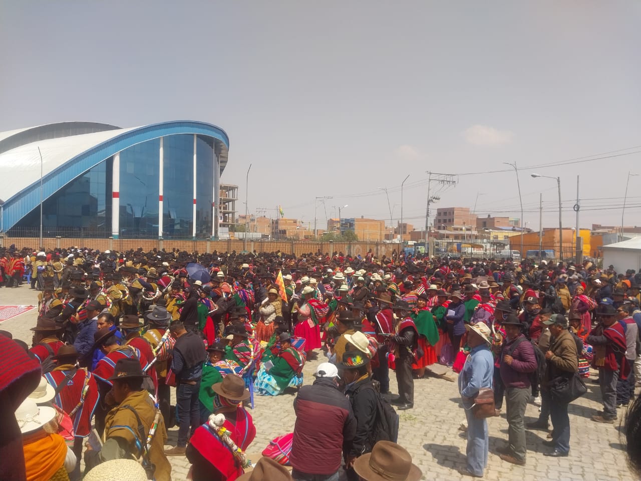 Campesinos de La Paz expulsan al exdirigente Mamani y rechazan convocatoria a bloqueo 