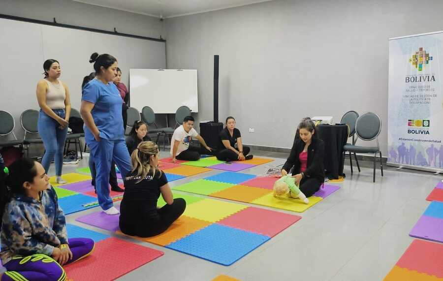 Capacitan a profesionales de La Paz y Santa Cruz en parálisis cerebral infantil