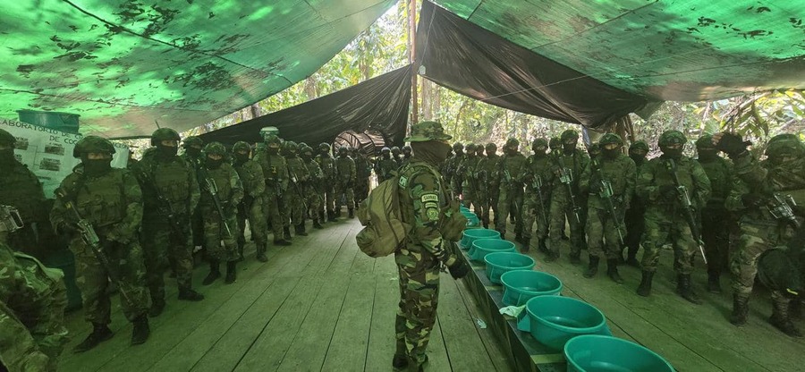 Destruyen “mega laboratorio” de droga en el Chapare y aprehenden a dos personas