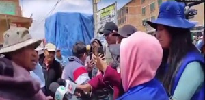 Violencia en El Alto deja al menos tres heridos y amedrentamiento a la prensa.