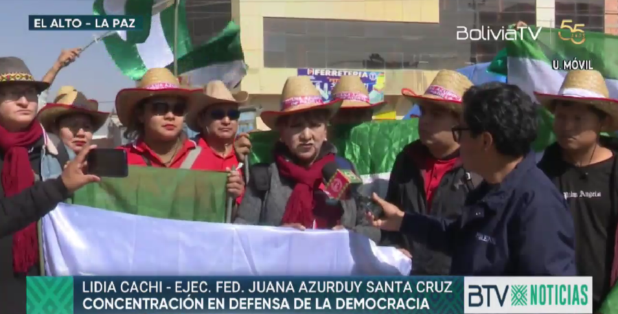 Mujeres Juana Azurduy de Santa Cruz se suman a la defensa de la democracia y rechazan “Marcha de la muerte”