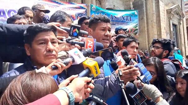 Piden a la Policía y a las FFAA resguardar las instituciones públicas tras amenazas de toma 