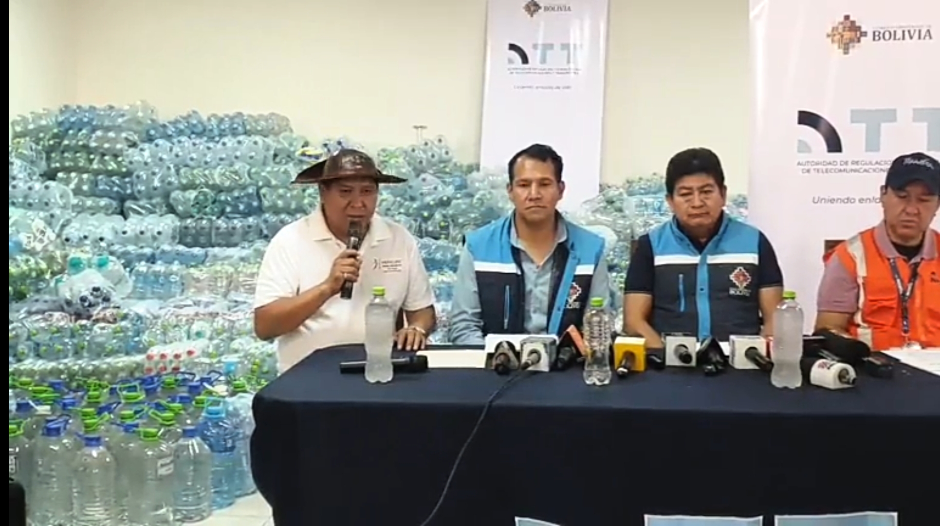 En Santa Cruz entregan 21,5 toneladas de ayuda humanitaria para afectados por los incendios