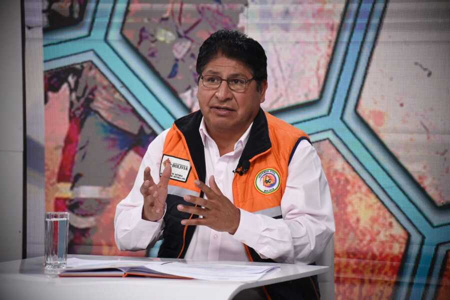 Defensa Civil ve un uso político de los incendios e insta al Legislativo a aprobar créditos para fortalecer combate