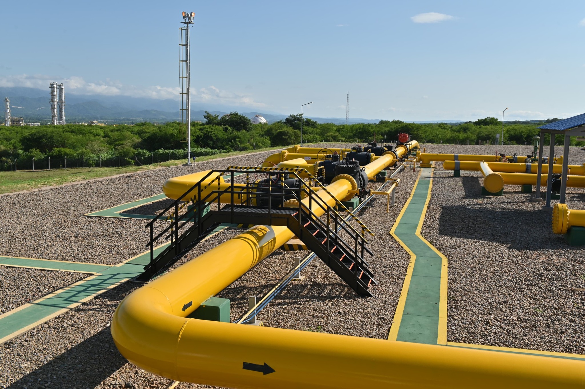 YPFB prevé generar hasta $us 200 millones anuales por alquiler de ductos para llevar gas de Argentina a Brasil