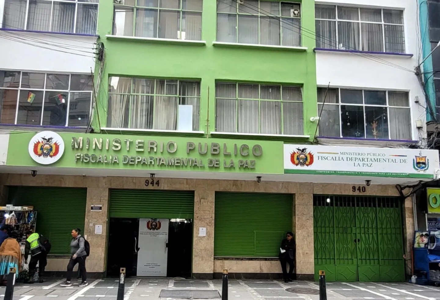 Detienen y acusan de complicidad a la “mejor amiga” de periodista vejada