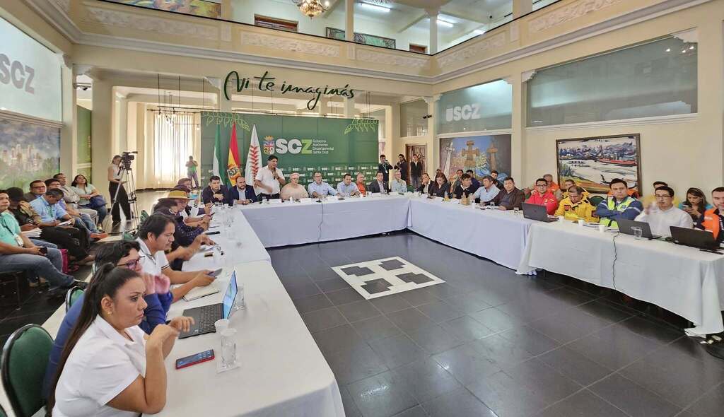 Gobierno y autoridades de Santa Cruz unen esfuerzos para enfrentar emergencias por inundaciones