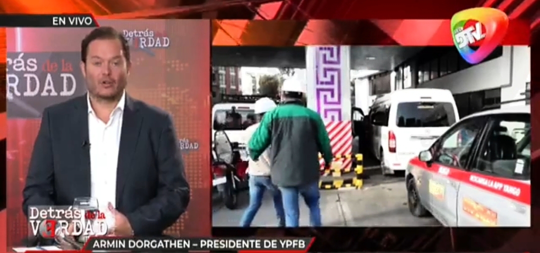 Inicia descarga de combustible en Arica para Bolivia y YPFB garantiza suministro