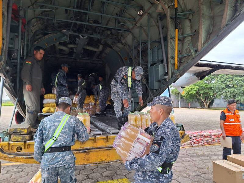 Entregan más de 14 toneladas de ayuda humanitaria para 500 familias afectadas por inundaciones en Beni