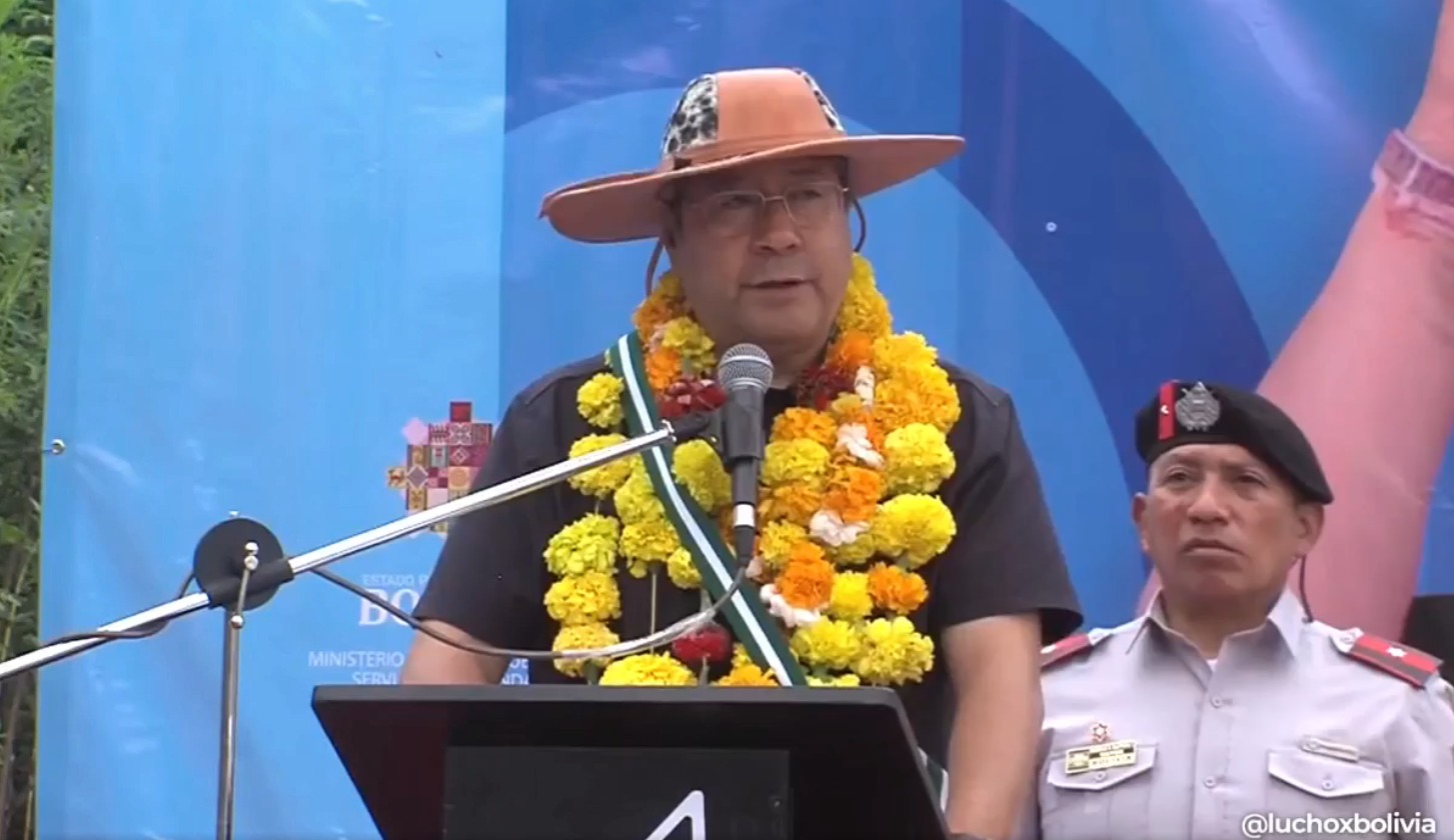 En Caraparí entregan 91 viviendas sociales, una terminal de buses y un puente vehicular por Bs 15,6 millones 