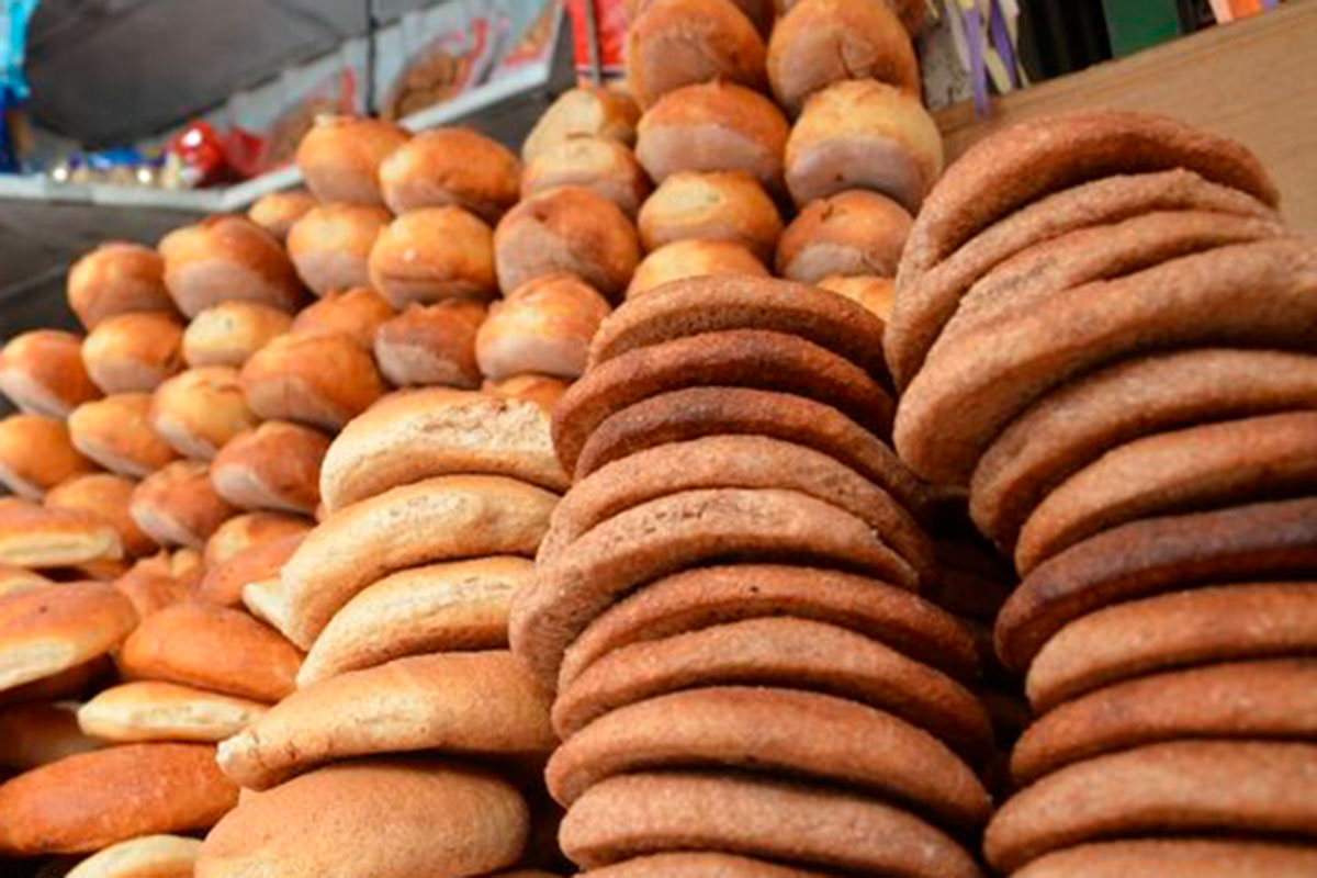 Identifican que peruanos se llevan cantidades de pan de contrabando