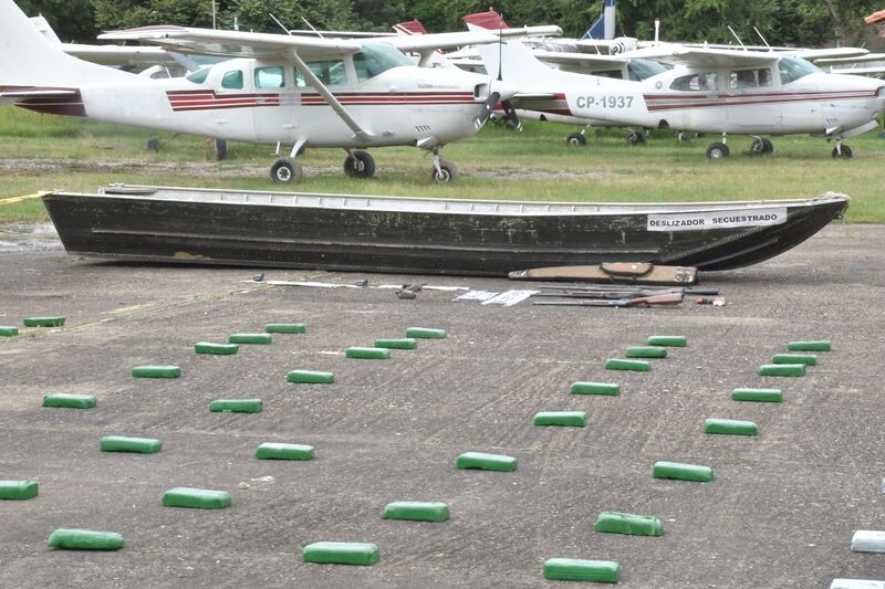 En Beni incautan más de 2,5 toneladas de cocaína y aprehenden a tres colombianos