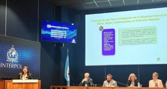 Fiscalía de Bolivia y la Interpol fortalecen en Francia la cooperación para investigar delitos contra niños en entornos digitales