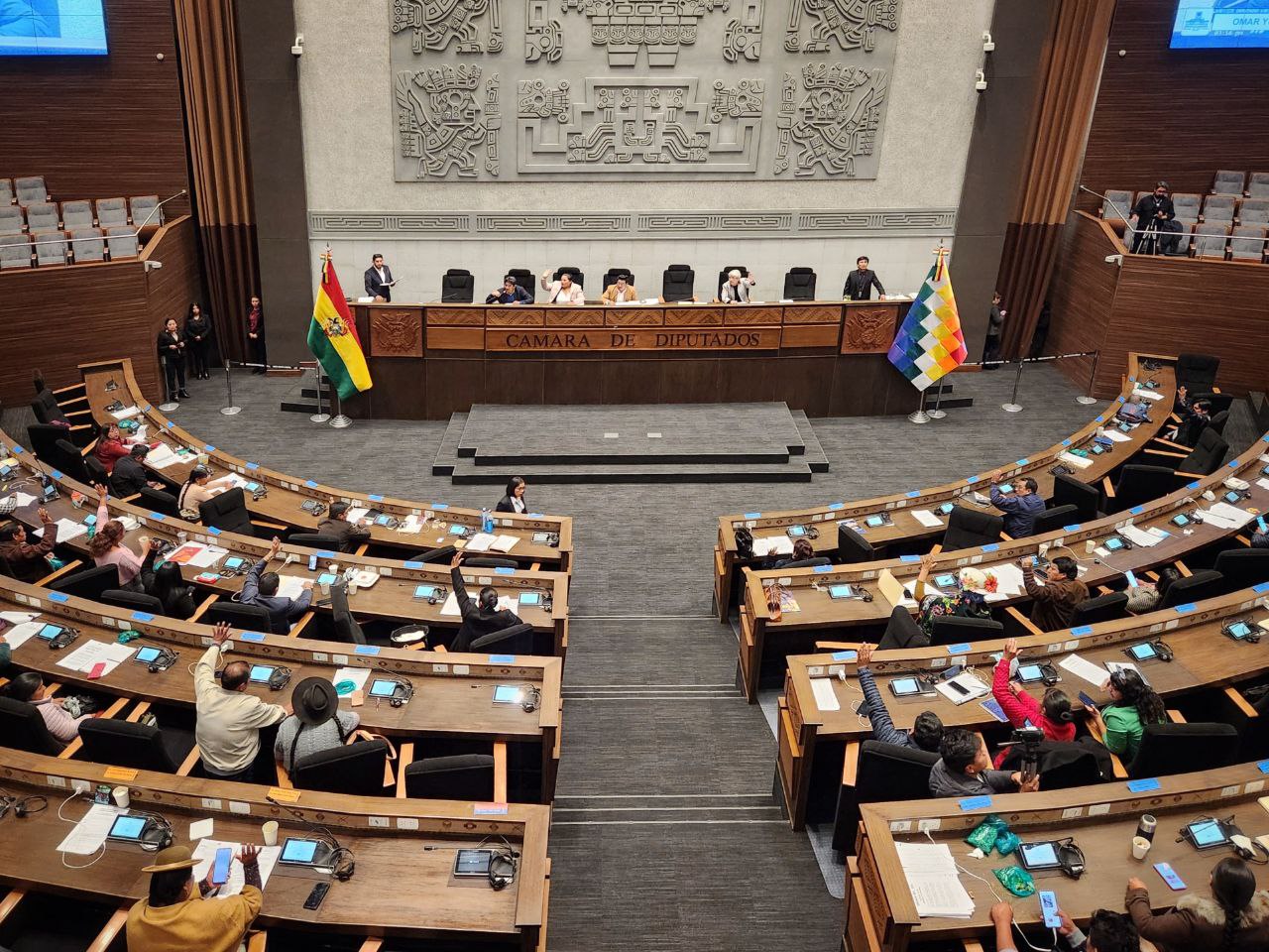 Diputados agenda tratar ampliación del Fondo Pro Leche hasta el año 2040