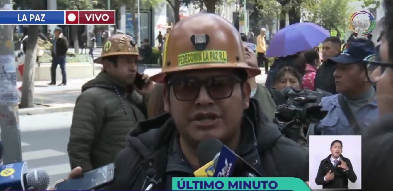 Cooperativistas mineros asisten al diálogo con el Gobierno