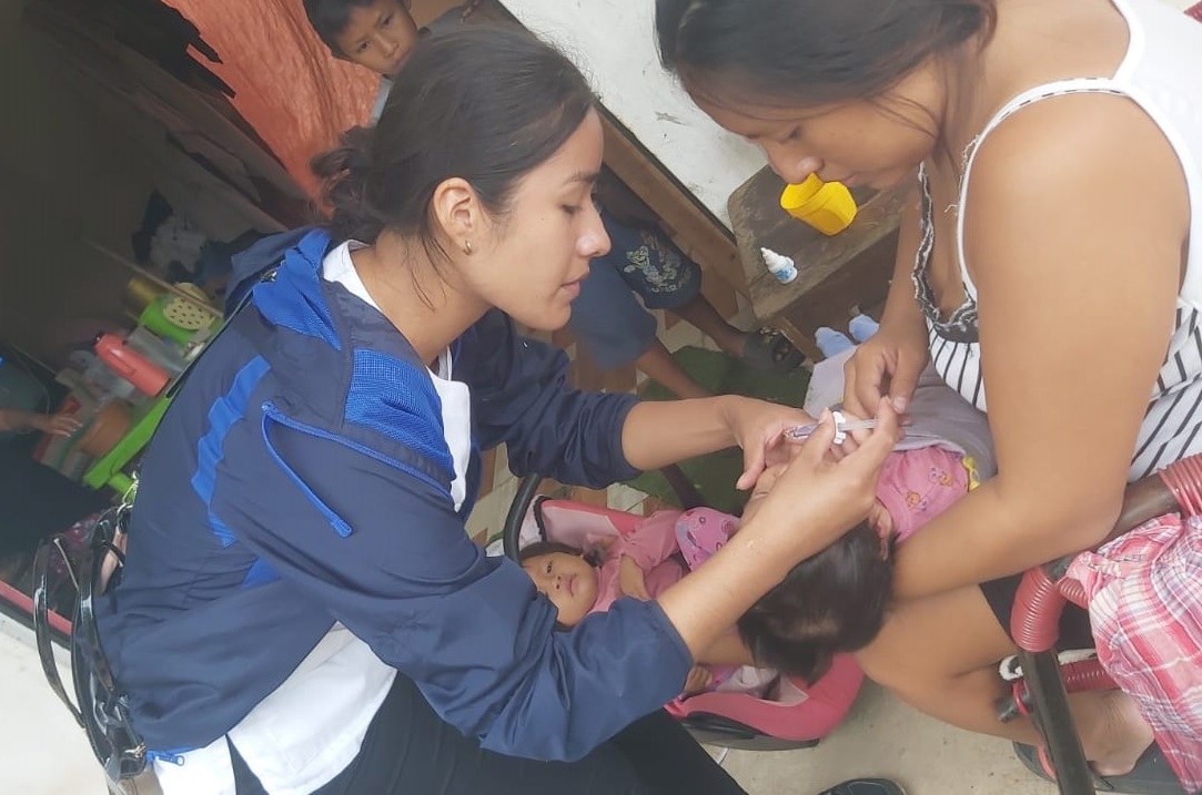 Activan bloqueo con vacunación y vigilancia epidemiológica por caso importado de sarampión en Santa Cruz