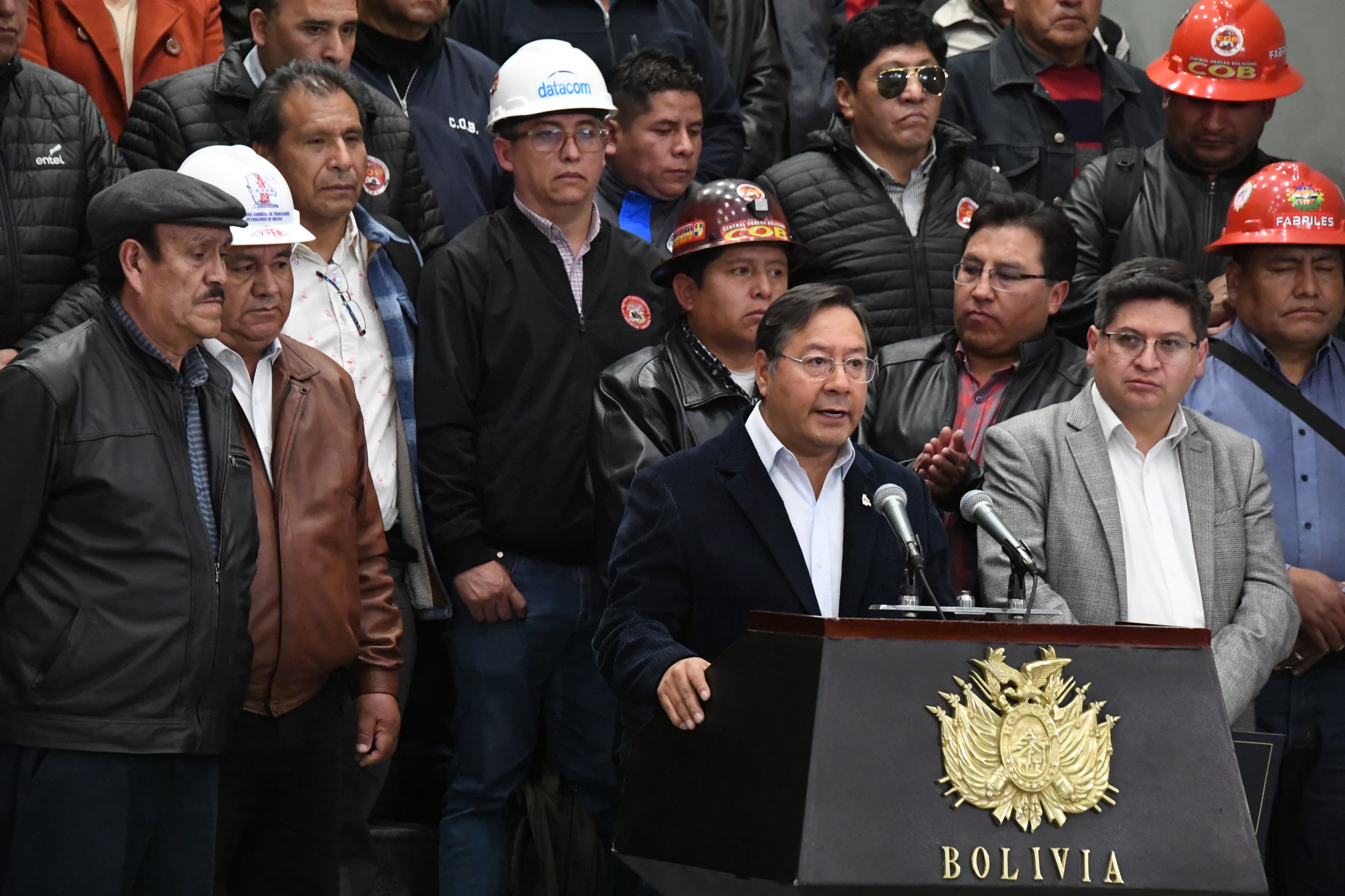 Arce afirma que incremento del 10% al mínimo y 5% al básico permitirá recuperar el consumo de las familias