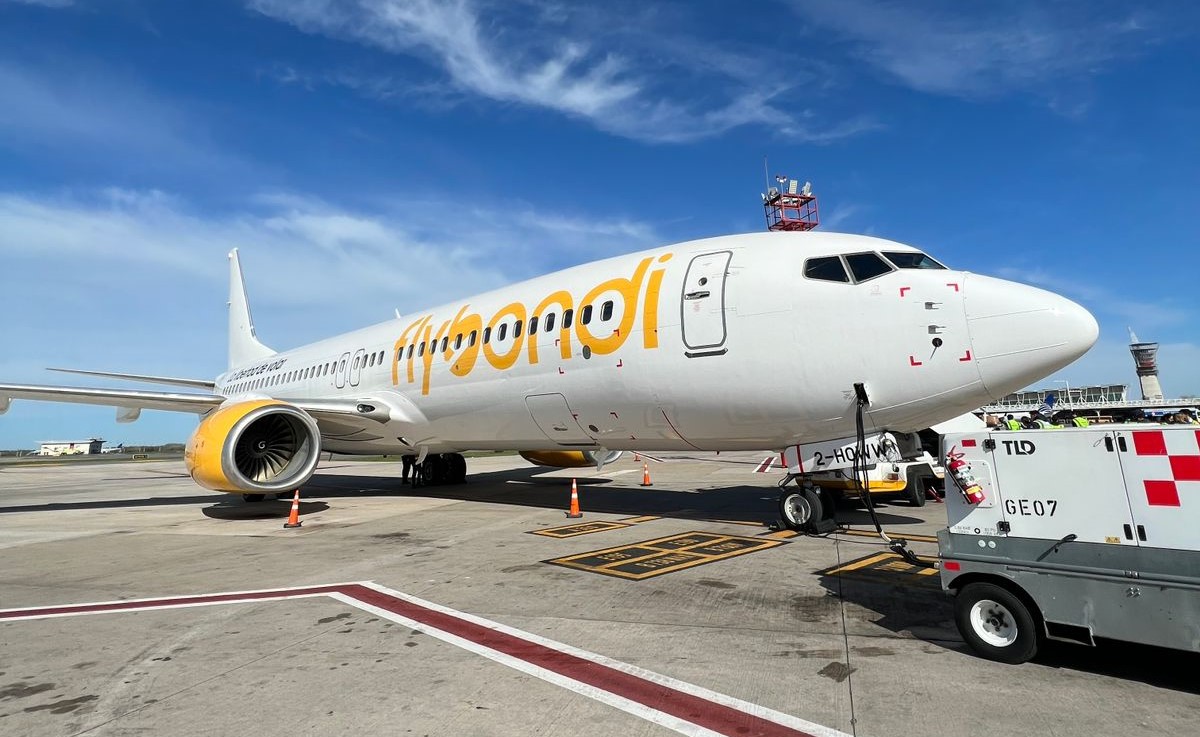 Autorizan operaciones a aerolínea internacional Flybondi en Bolivia