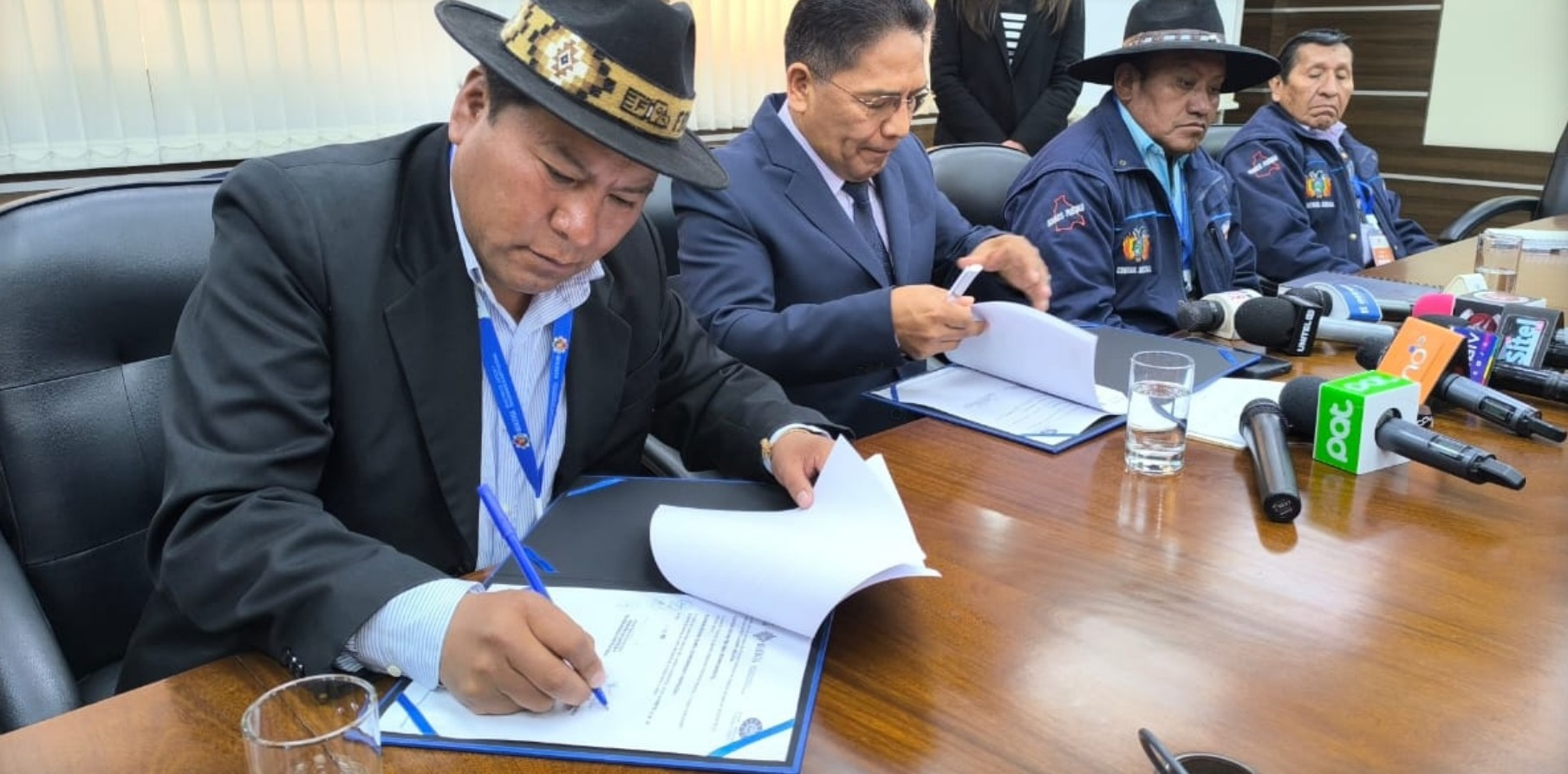 Defensa del Consumidor y FAM – Bolivia firman convenio para fortalecer la lucha contra el agio y la especulación