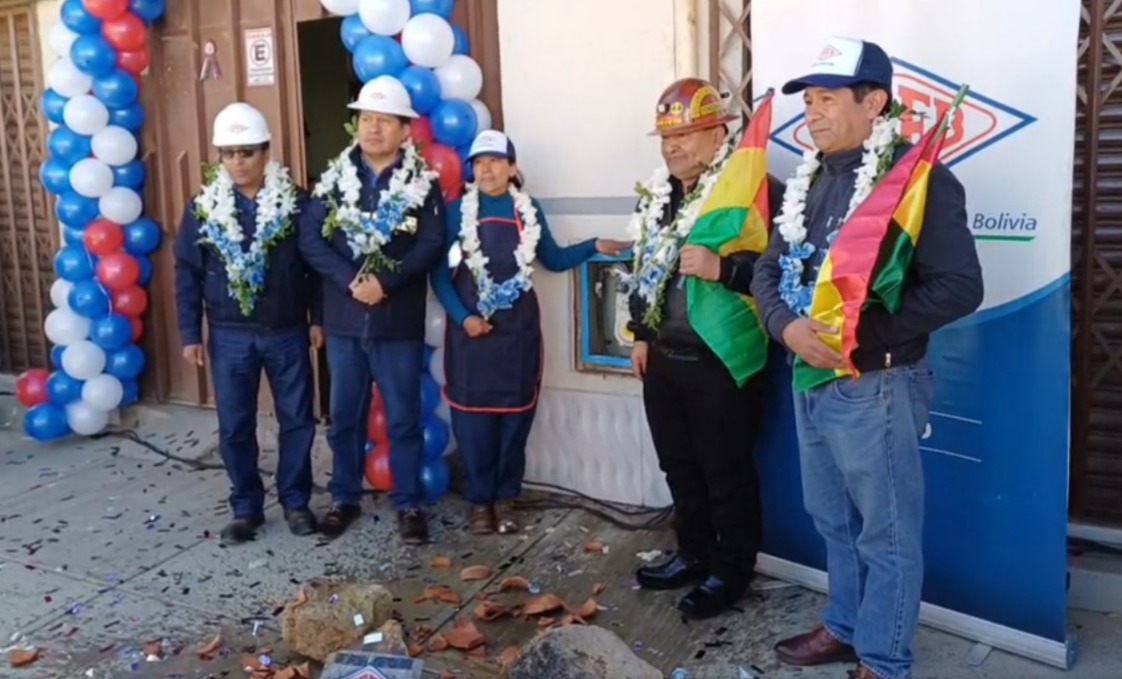 Oruro inaugura 4.000 instalaciones de redes de gas con Bs 17 millones de inversión