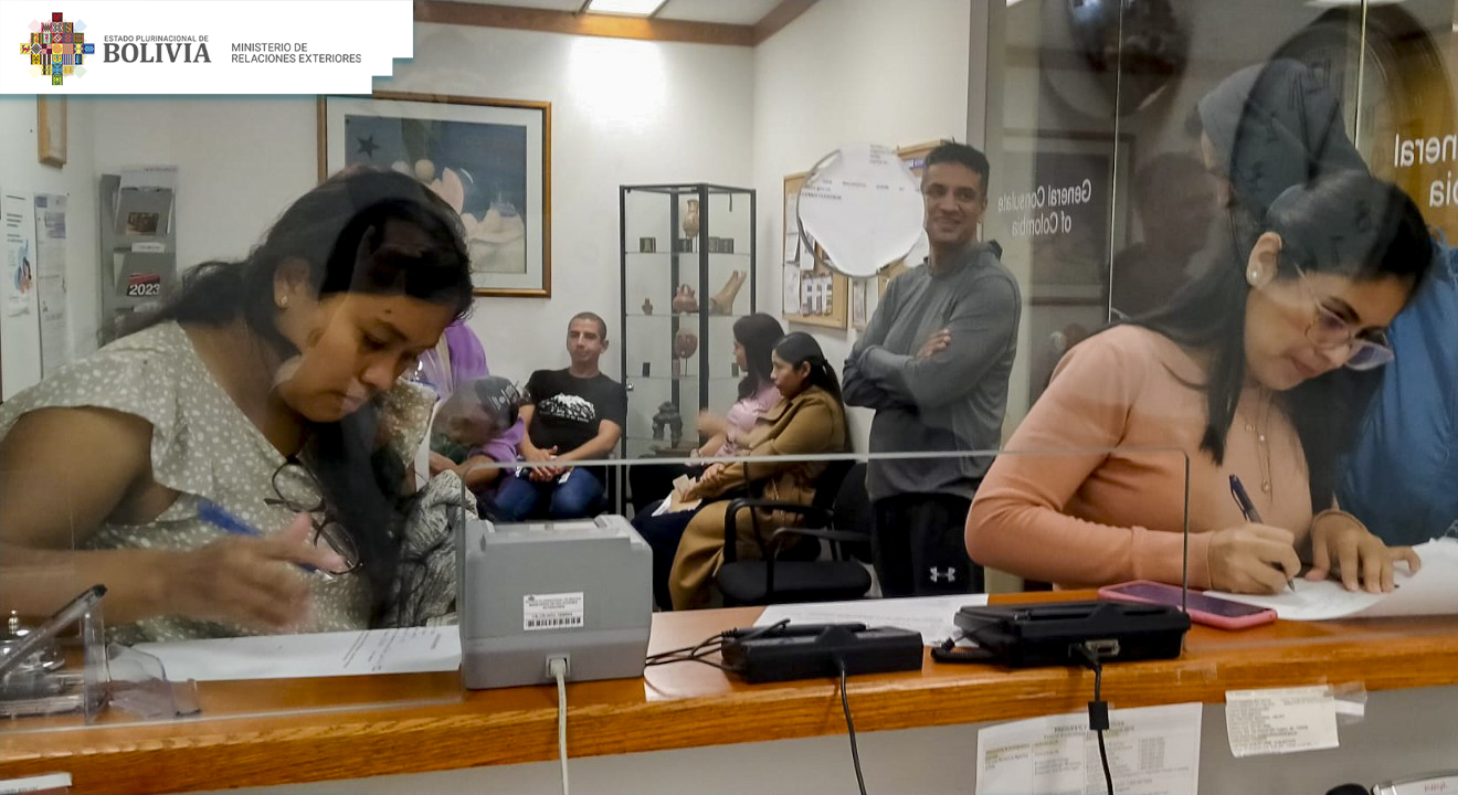 Cancillería atendió 33.249 trámites de naciones en el exterior en julio