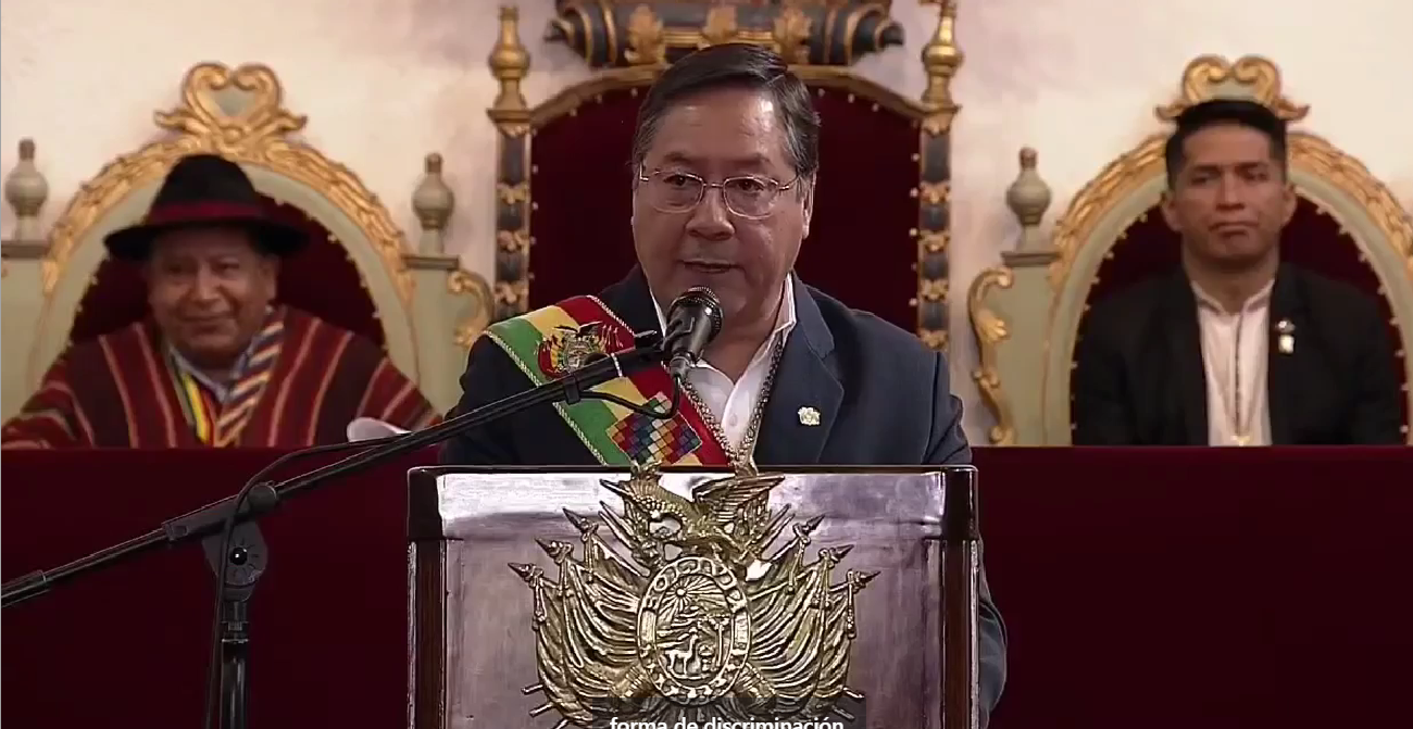 A pesar de contextos adversos, el Gobierno encaró la reconstrucción de la economía con la industrialización y la reactivación de hidrocarburos 