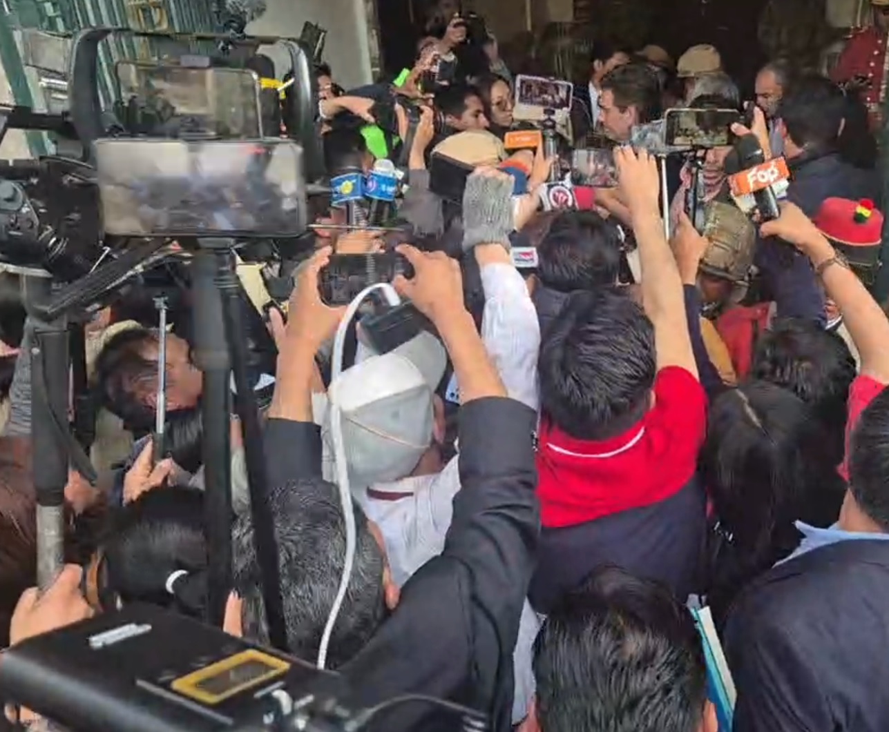 Rodrigo Paz llega a Casa Grande del Pueblo para reunirse con el presidente Arce