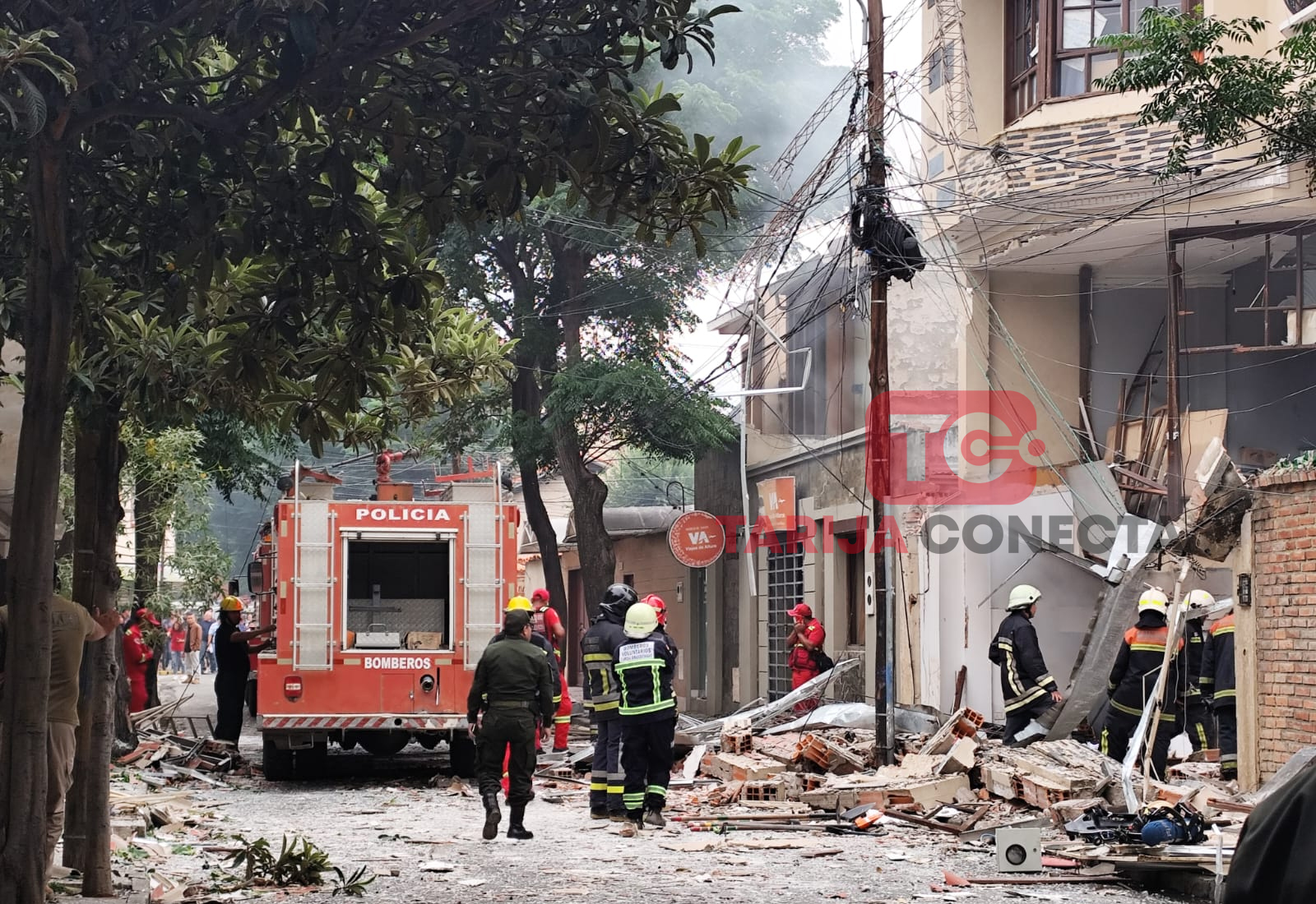 Policía atribuye a una acumulación de gas explosión en oficina de la jefatura del Ministerio de Trabajo en Tarija