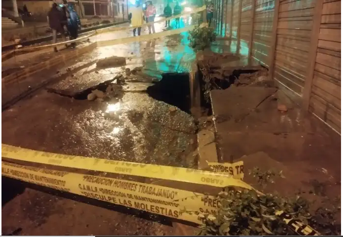 Lluvia incrementa caudal de ríos en La Paz y genera deterioros en infraestructuras hidráulicas