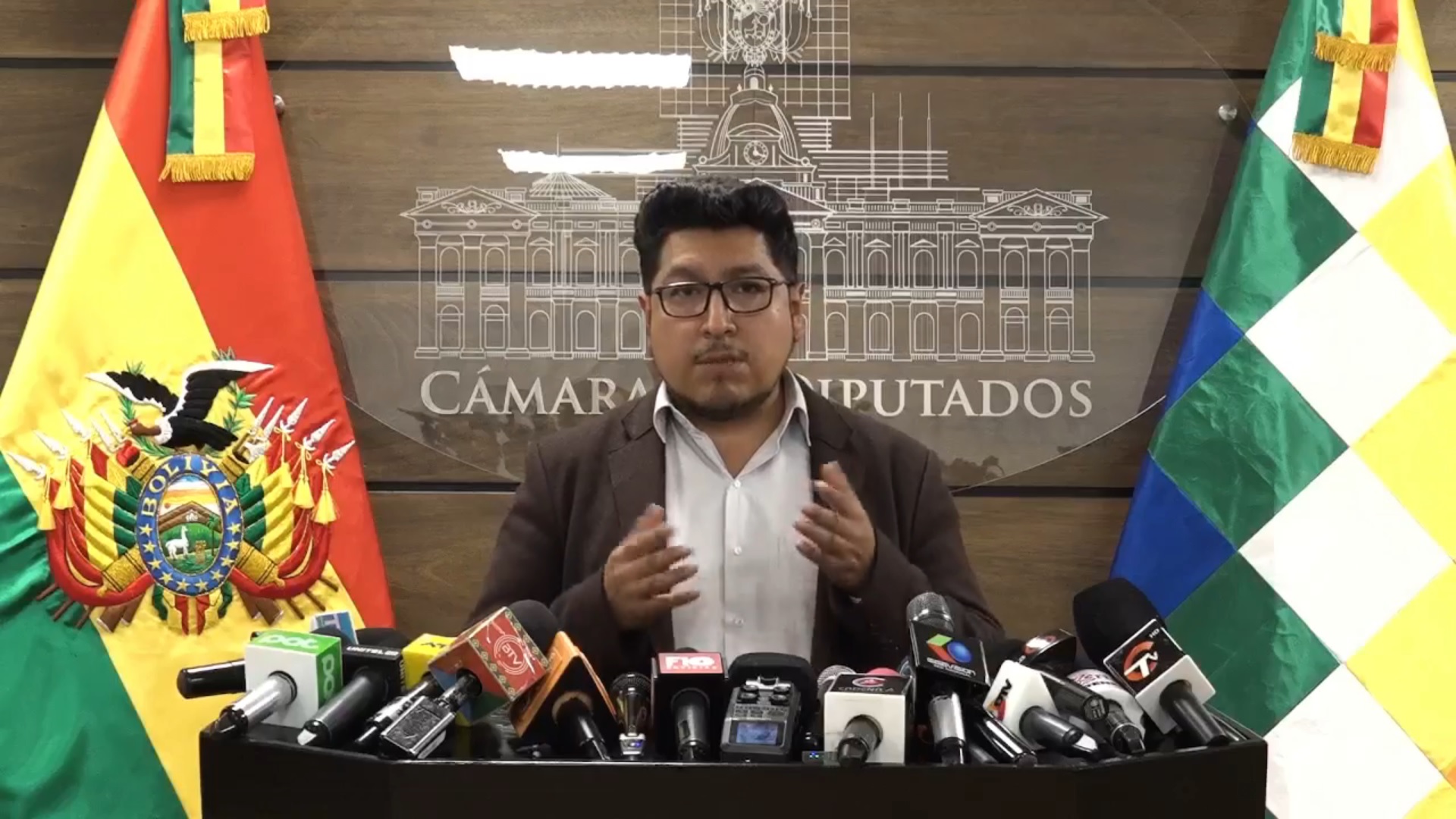 Yujra asegura que Evo Morales utiliza a la gente en su marcha con fines electorales y observa ausencia de diputados evistas