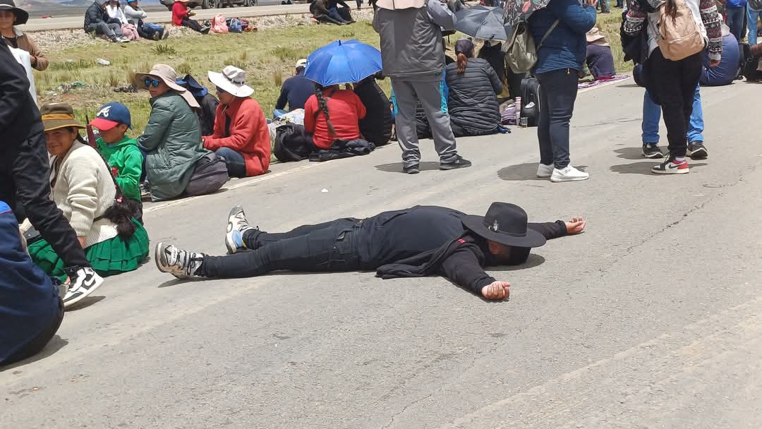 Ministro Flores afirma que marcha evista no logrará frenar la justicia contra Morales