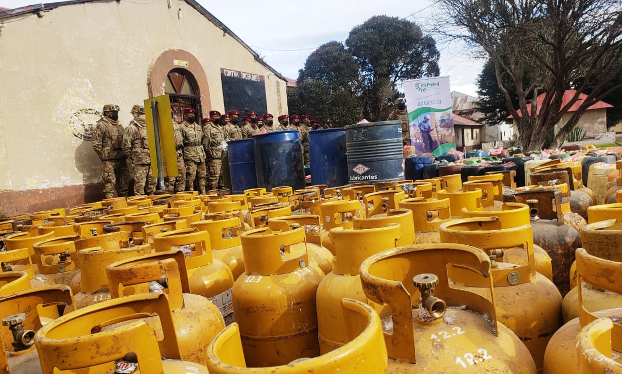 Reforzarán Comando Estratégico del Plata para combatir con mano dura contrabando de GLP en Puerto Quijarro