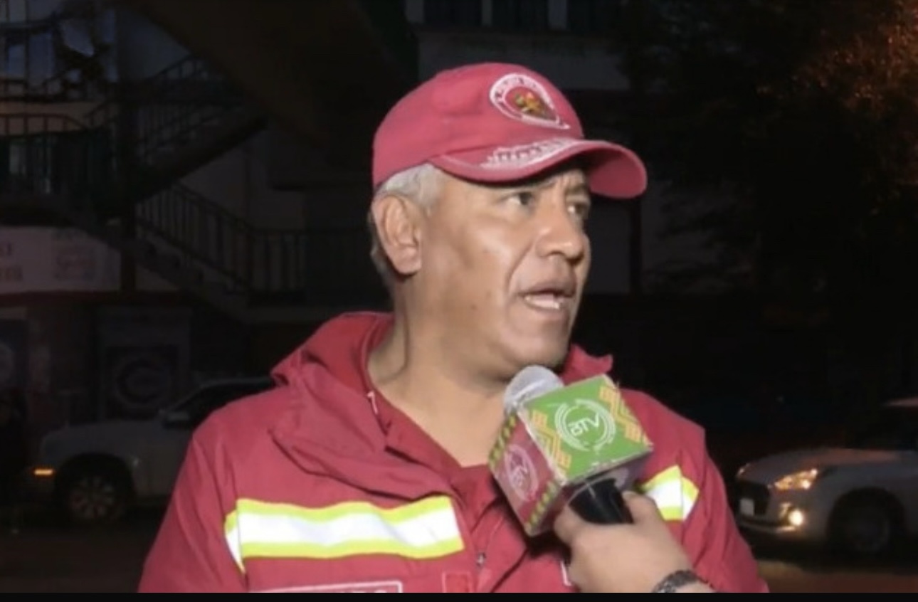  El director de Bomberos de La Paz, Pavel Tovar. Captura.