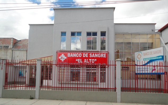 Granizo deja inundado el Banco de Sangre de El Alto