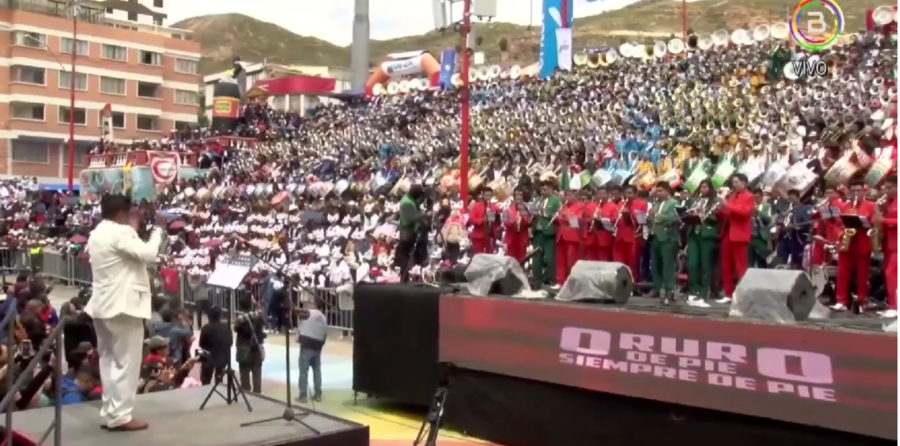 Más de 5.000 músicos de bandas de bronce retumban en Oruro e inician el Carnaval del Bicentenario
