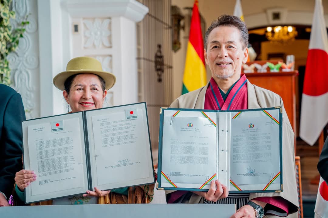 Bolivia accede a equipos médicos de Japón por cerca de $us 3,4 millones