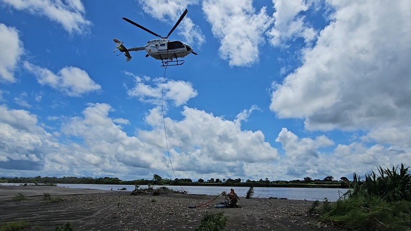 Suman esfuerzos para dar con dos desaparecidos tras caída al río del vehículo en el que viajaban en el Chapare
