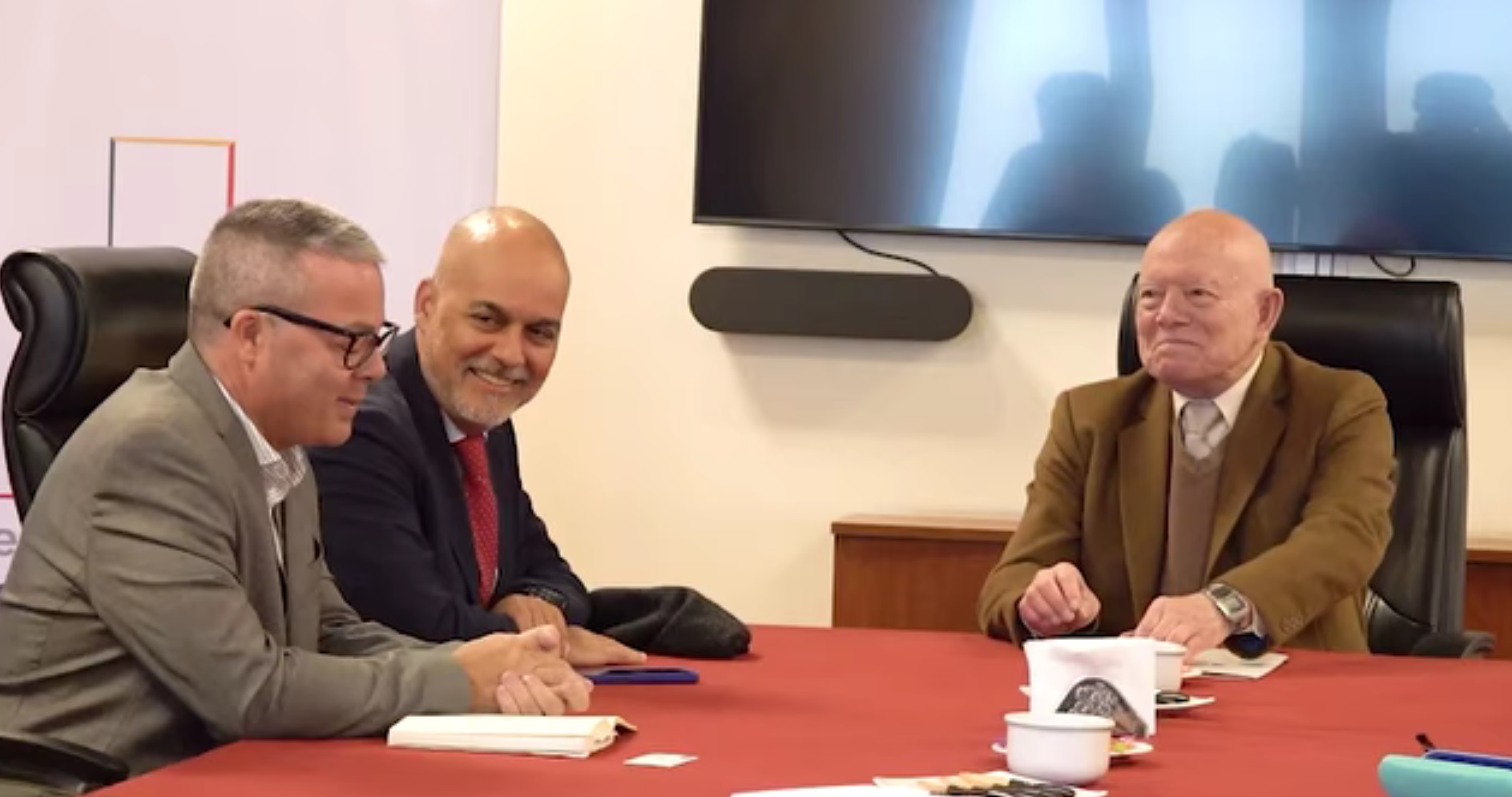 Misión de la Unión Europea inicia labor de observación de las elecciones en Bolivia