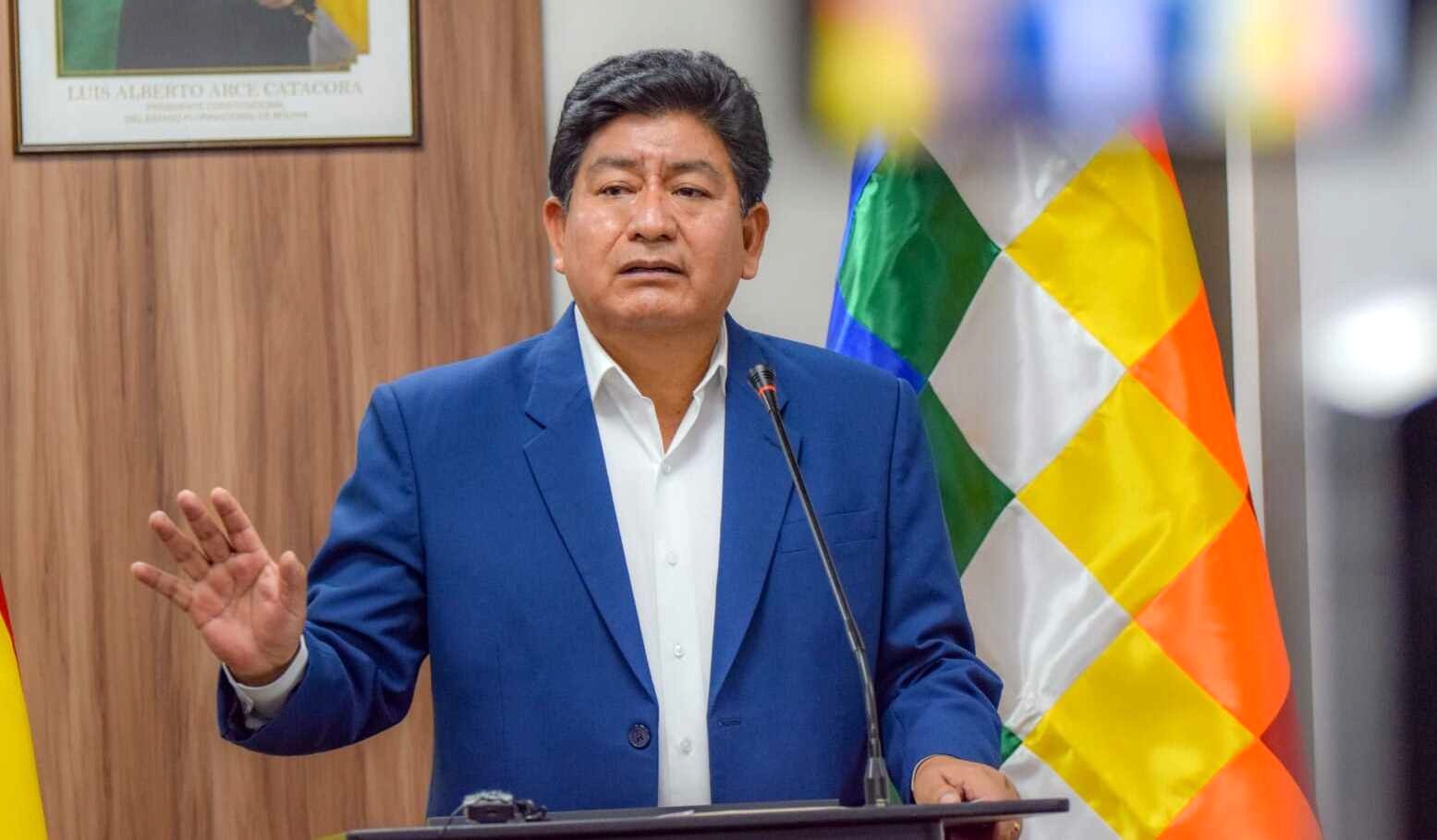 Ministro Montaño asegura que se entregan millonarias obras a La Paz pese al bloqueo evista y de la oposición