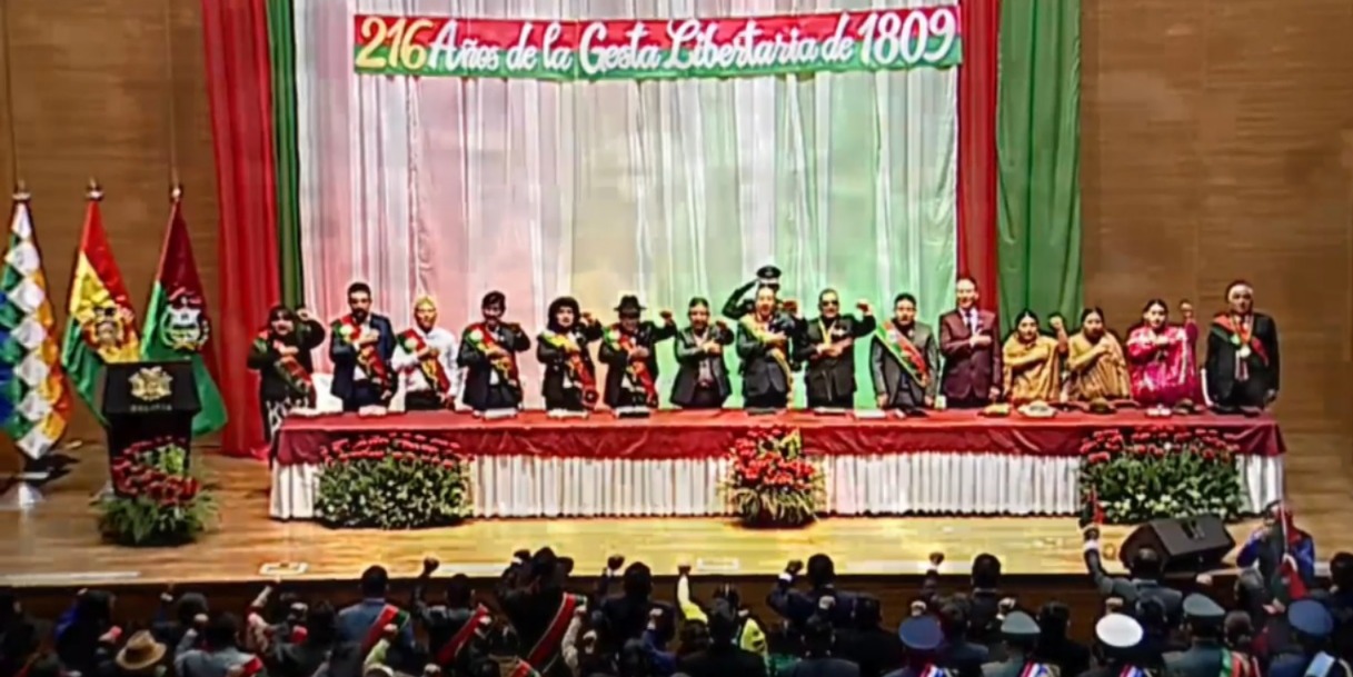 Arce participa de la Sesión de Honor en conmemoración a los 216 años del grito libertario del 16 de julio