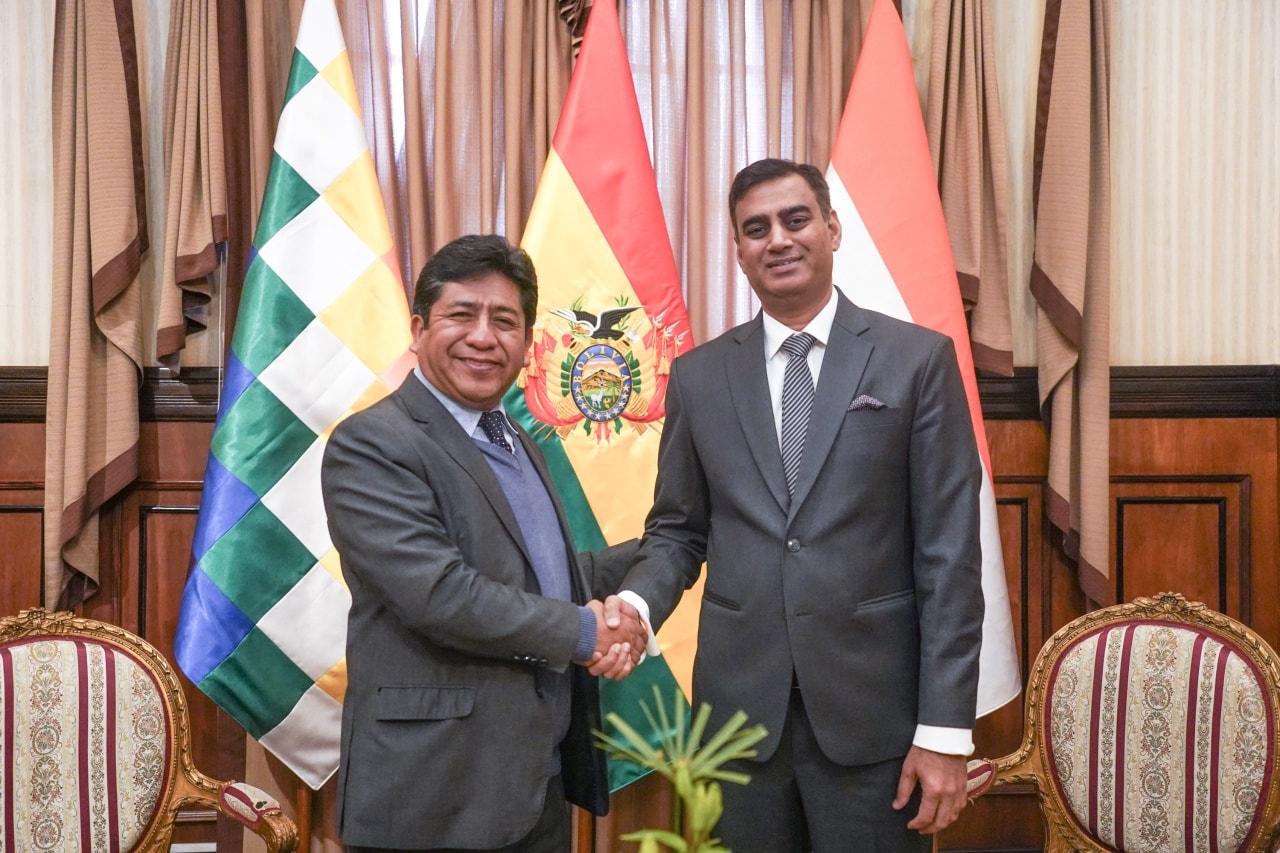 India dona a Bolivia 300.000 vacunas contra el sarampión