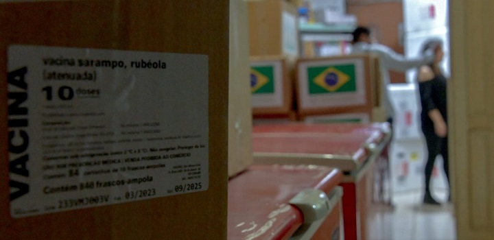 Bolivia gestiona la compra de vacunas contra el sarampión vía Fondos Rotatorios de la OPS