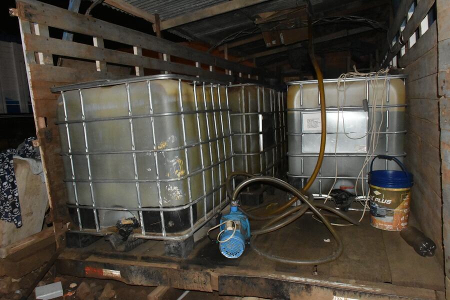 Sospechan que 15.000 litros de diésel acopiados ilegalmente en El Alto tenían como destino Mapiri