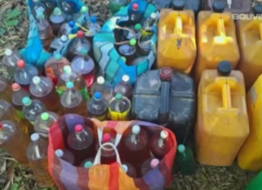 En Santa Cruz interviene punto de venta ilegal de combustible, incautan 410 litros y aprehenden a dos personas