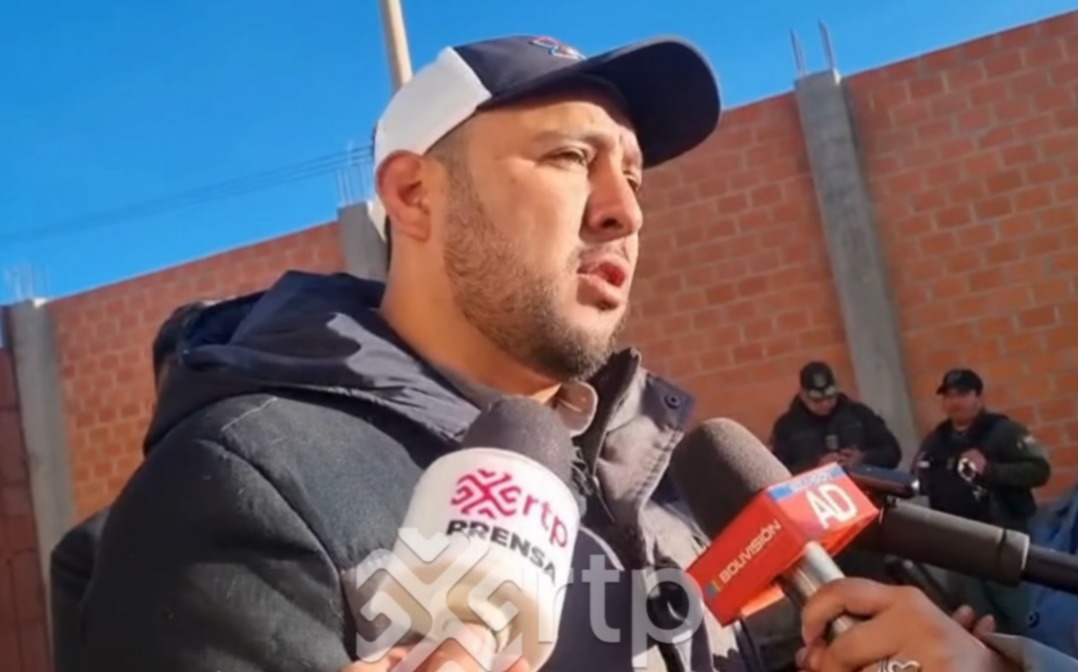 Reportan 19 policías heridos en arremetida evista, investigan secuestro de una oficial y hay 42 detenidos