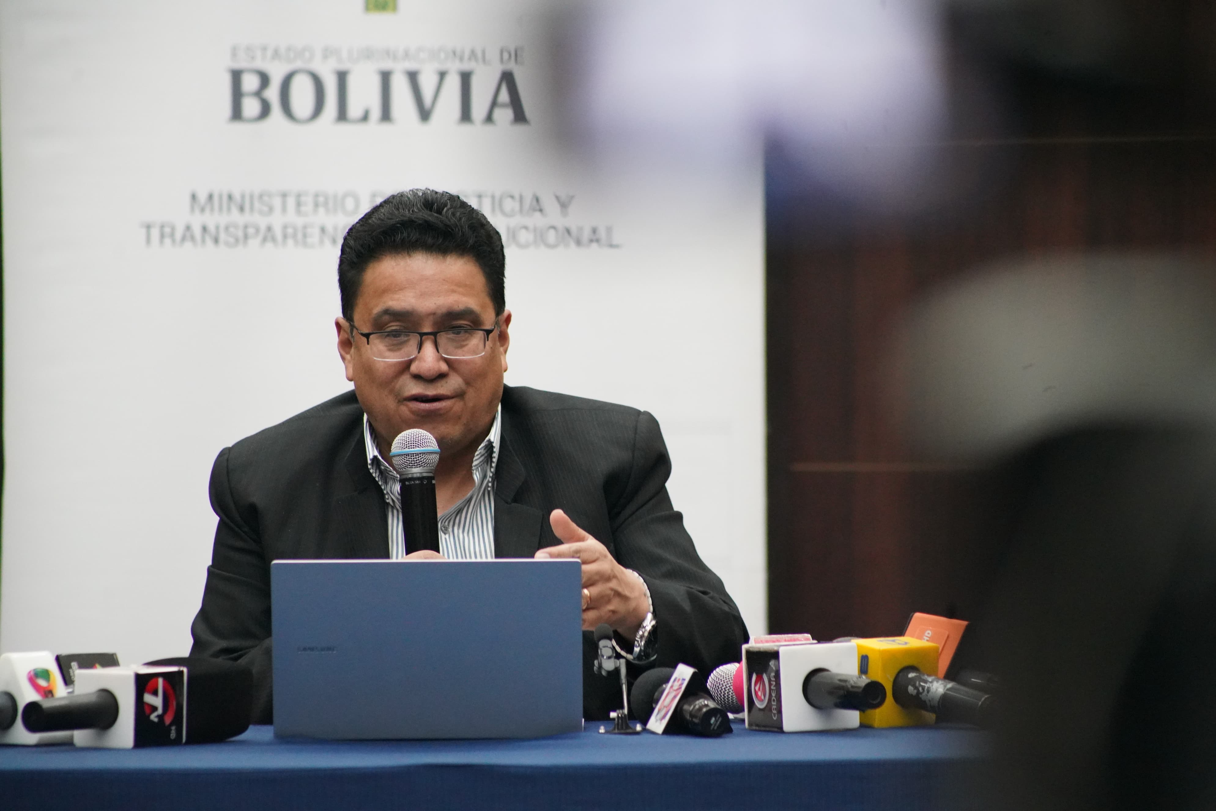 Gobierno formaliza denuncia contra Evo Morales por terrorismo y otros siete delitos