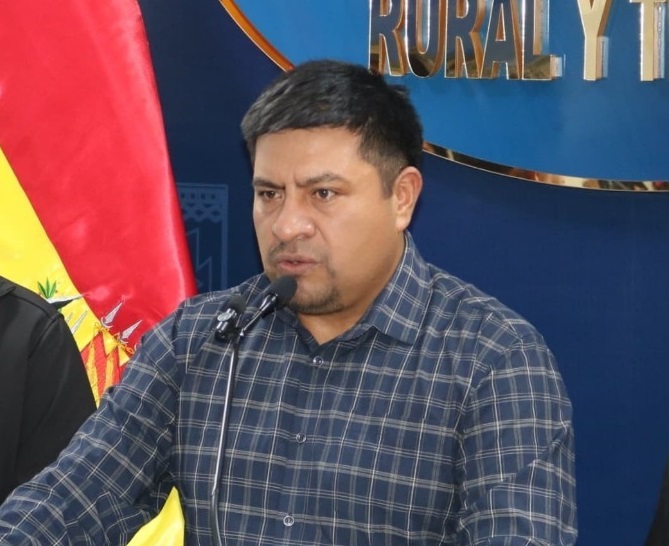 Denuncian que el evismo ataca al Gobierno y estrangula la economía con 5 modos de bloqueo