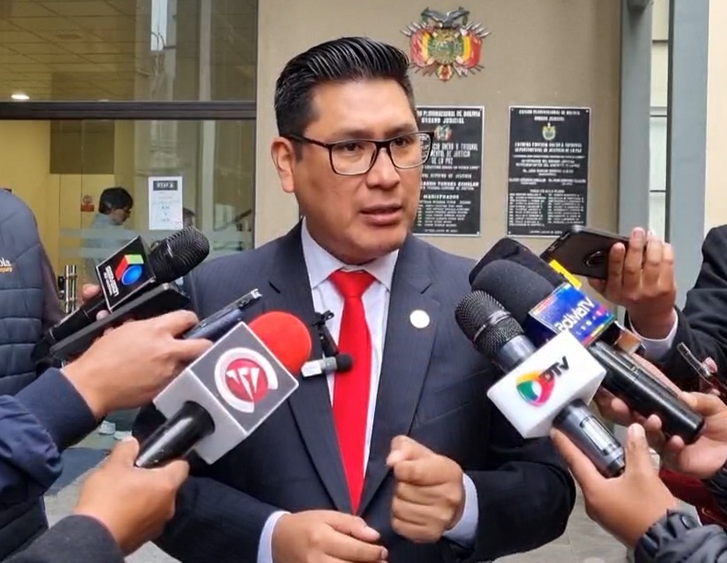 Sentencian a Luis Araníbar Lorini a dos años de reclusión en San Pedro por el caso Beechcraft