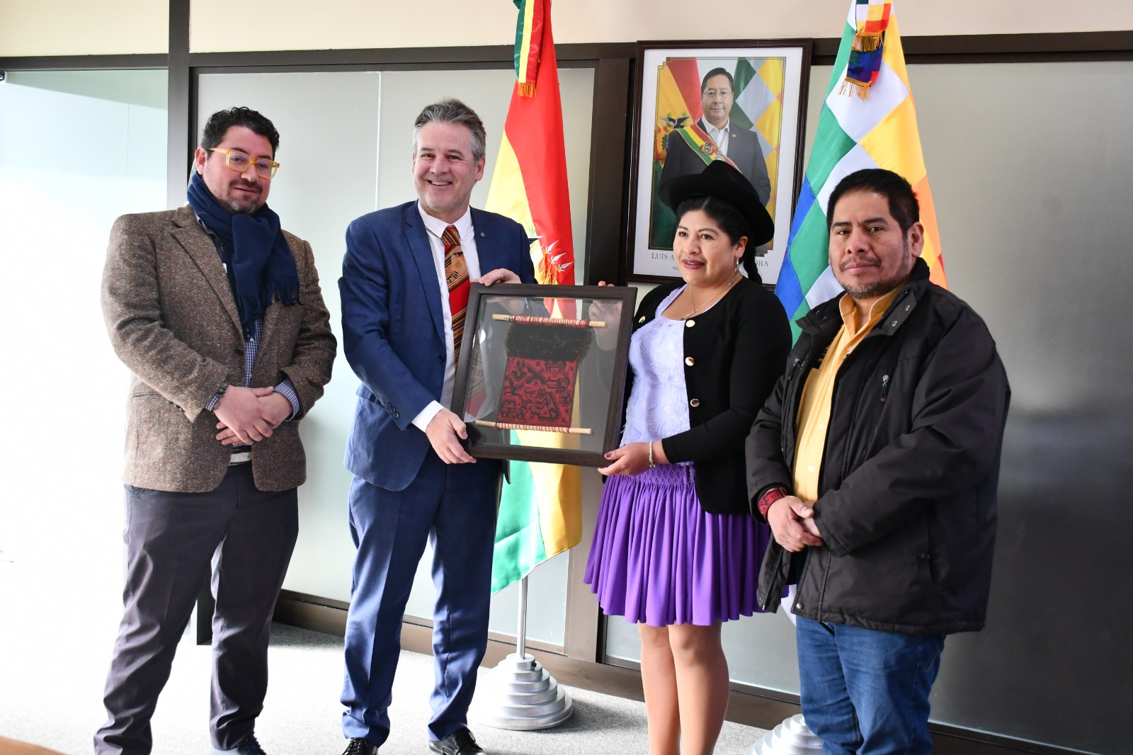 Director regional de la Unesco llega a Bolivia para presenciar la entrada folklórica del Gran Poder