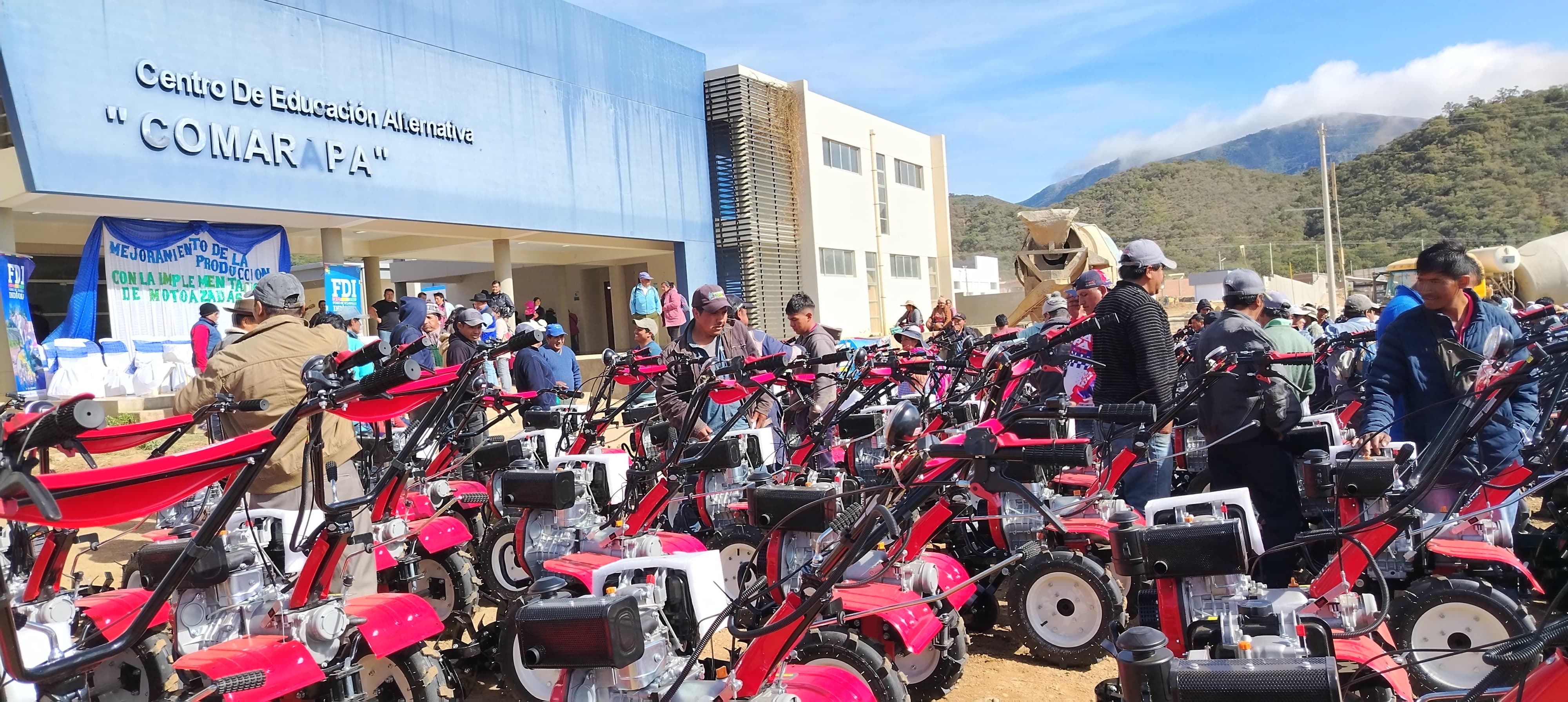 En Comarapa entregan 259 motoazadas para incrementar la producción de papa de 453 a 1.339 toneladas